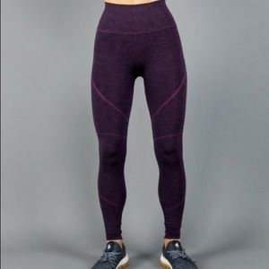 Alphalete Revival Seamless Leggings